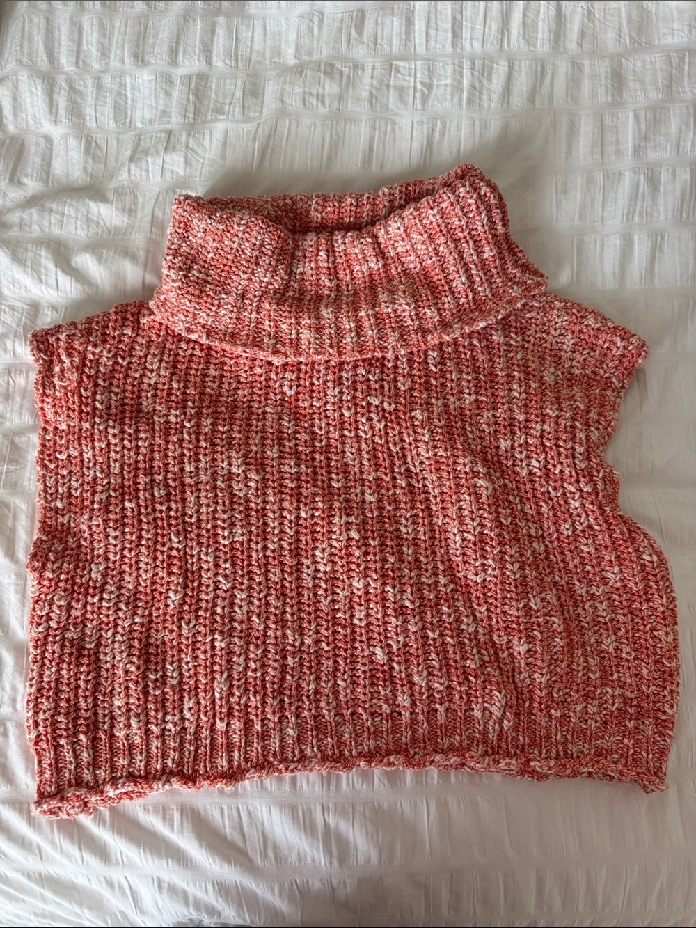 Crochet Turtleneck Sleeveless Sweater Vest - Coral White